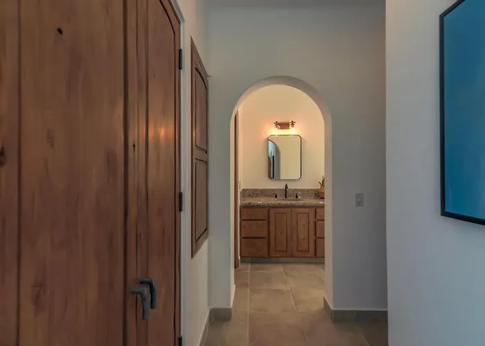 The One And Only Pedregal Hollywood House